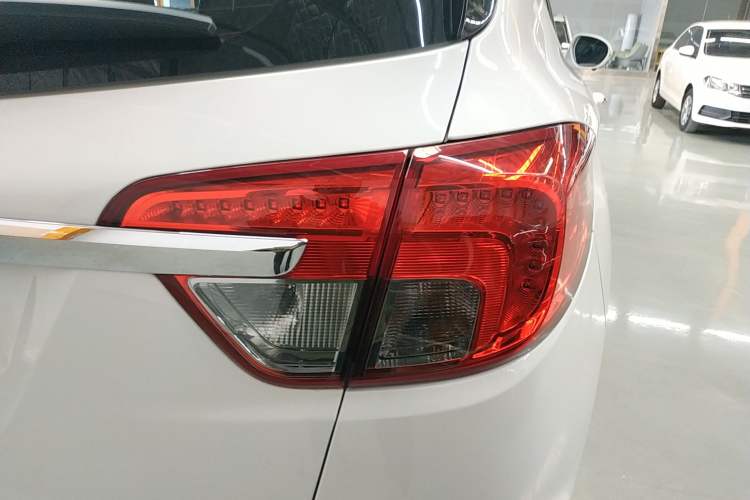 Used Buick Envision 2017 28T Four-Wheel Drive Luxury Model