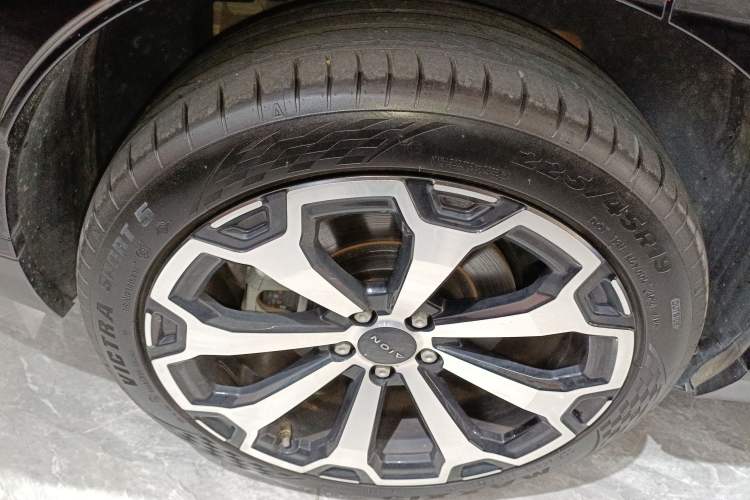 Used AION V 2024 Aion Tyrannosaurus 650 LiDAR Edition
