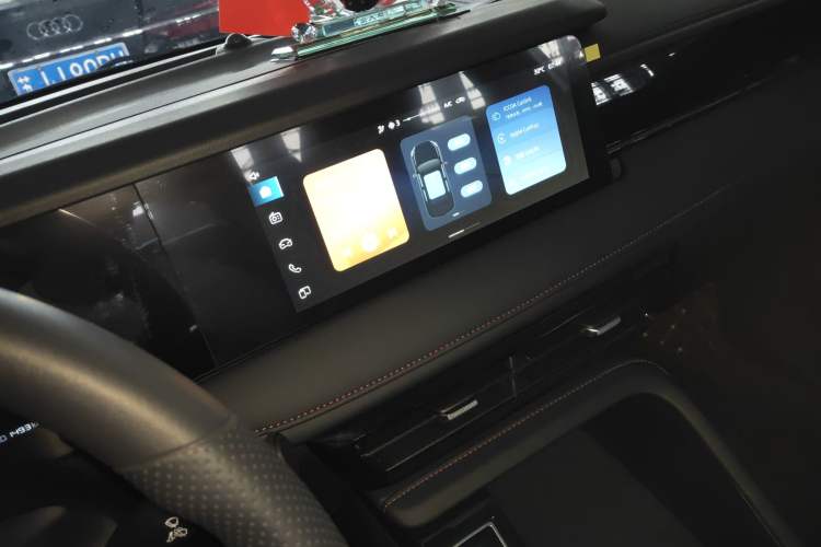 Used Roewe i5 2023 1.5L CVT Luxury Edition