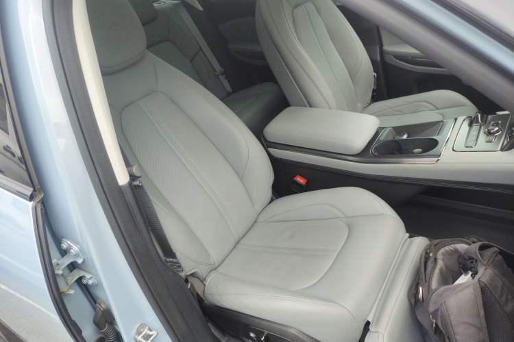 Used Nio ES6 2019 430KM First-Edition Commemorative Version
