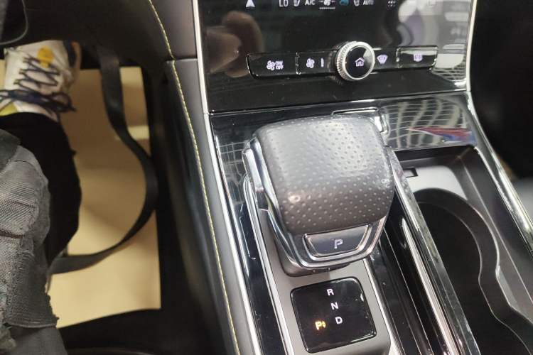 Used Roewe i6 MAX New Energy 2022 EV 500 Skyroof Flagship Edition
