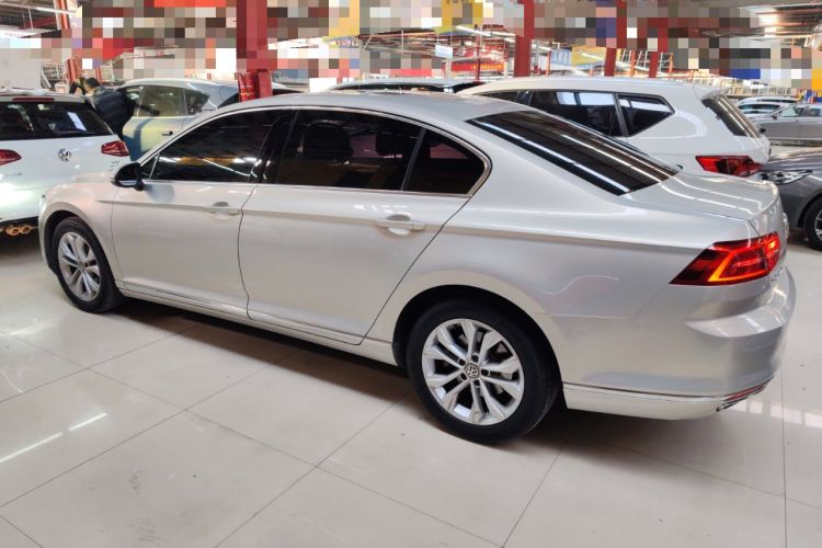 Used Volkswagen Magotan 2017 330TSI DSG Luxury Model
