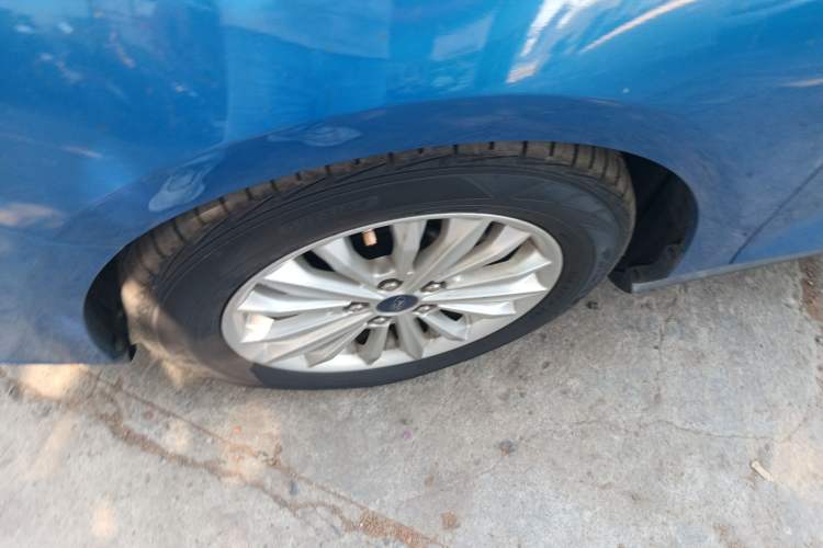 Used Ford Focus 2019 Hatchback EcoBoost 180 Automatic Trendy Model
