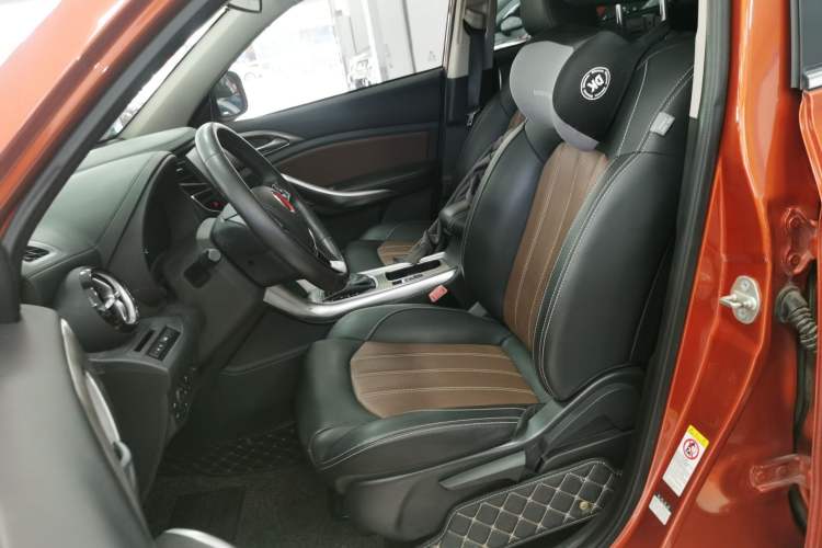 Used BYD Song 2017 Gaishe Upgrade Edition 1.5TID Automatic Elite Model
