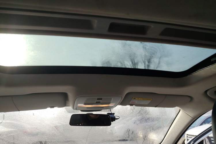 Used Roewe i5 2019 1.5L Automatic 4G Connected Linghao Flagship Edition