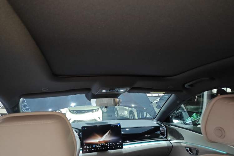 Used BYD Han 2025 DM-i Intelligent Driving Edition 125KM Prestige Model
