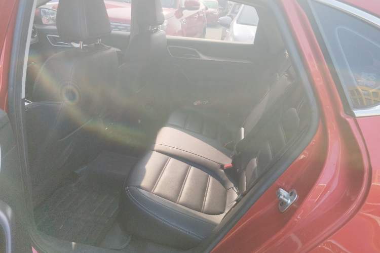 Used MG 6 2017 20T Manual Luxury Smart Connect Version China V Standard
