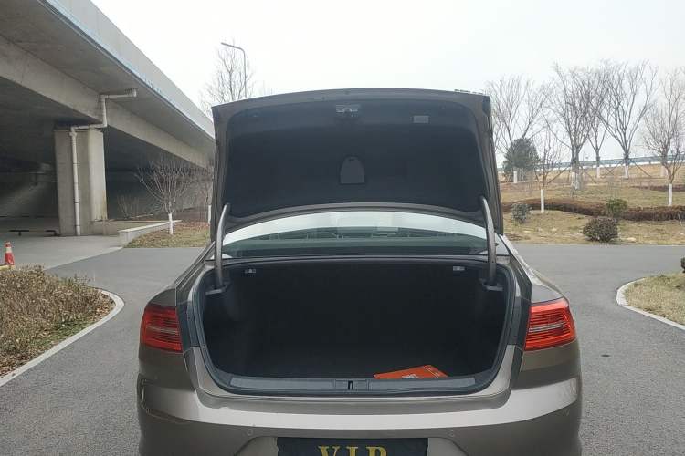 Used Volkswagen Magotan 2017 380TSI DSG Luxury Model