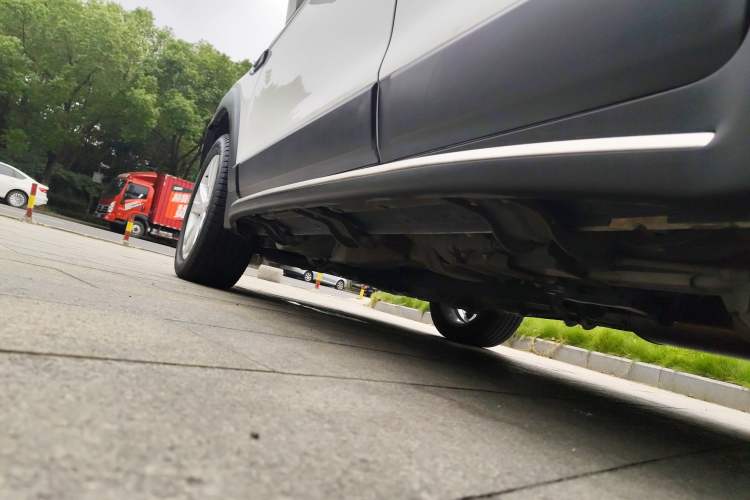 Used Chevrolet Captiva 2015 2.4L 4x4 Flagship Edition 7-Seater
