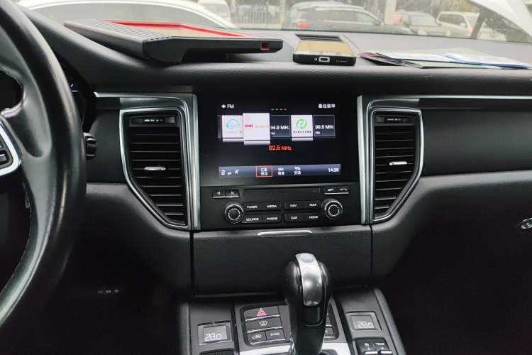 Used Porsche Macan 2017 Macan 2.0T
