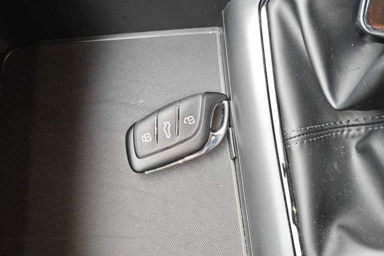 Used Roewe i5 2023 1.5L Manual Comfort Edition