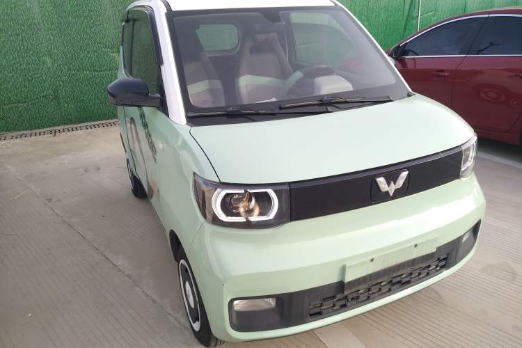 Used Wuling Hongguang MINIEV 2021 Macaron Fashion Model Lithium Iron Phosphate
