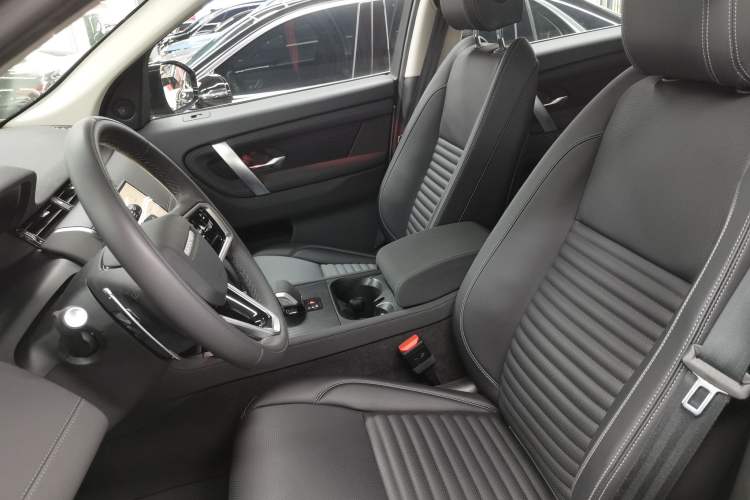 Used Land Rover Discovery Sport New Energy 2023 1.5T P300e Plug-in Hybrid Electric Version
