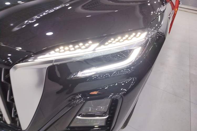 Used Hongqi HS3 PHEV 
