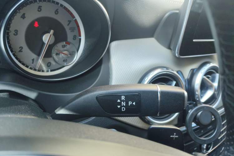 Used Mercedes-Benz GLA 2016 GLA 200 Fashion Model
