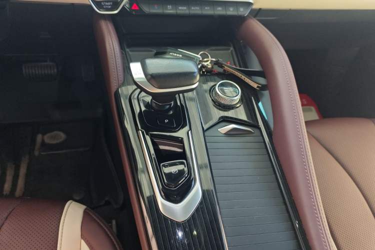 Used Geely Auto Monjaro L 2021 2.0TD DCT EVO Two-Wheel Drive Smart Luxury Version
