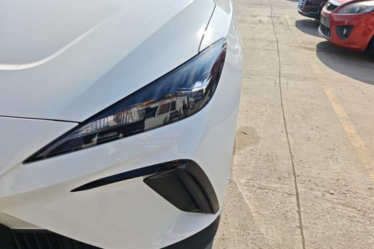 Used MG 4 EV 2023 415 km Range Sea-Faring Champion Edition