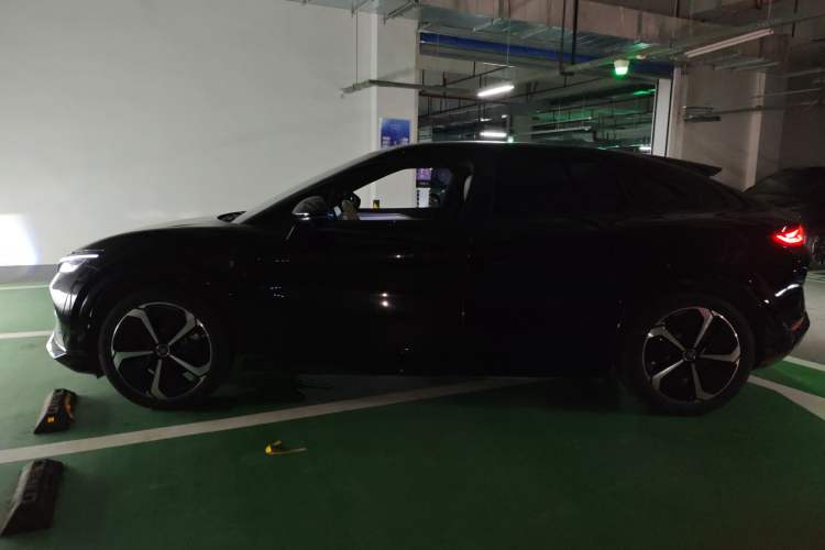 Used BYD Song L EV 2024 662 km Excellence Version
