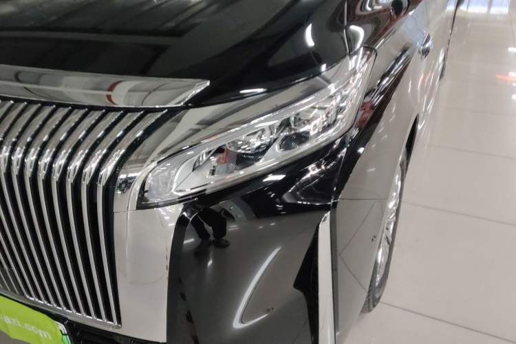 Used Wey Gaoshan 2025 Four-Wheel Drive Alpine 8
