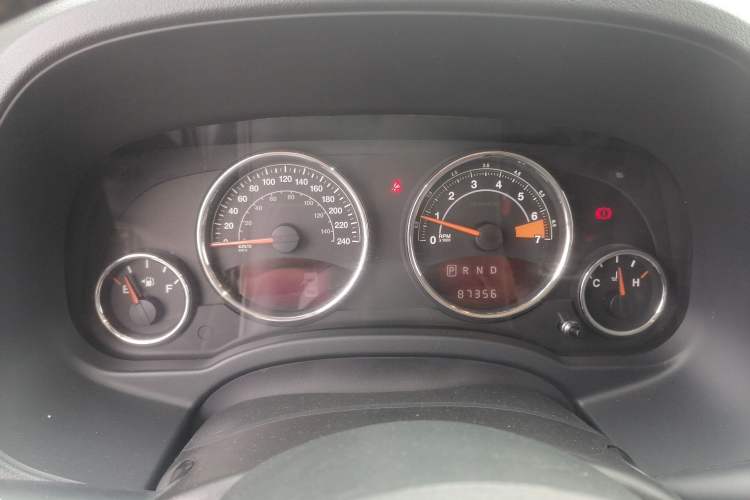 Used  Compass (Import) 2014 Revised Version 2.0L Two-Wheel Drive Elite Edition
