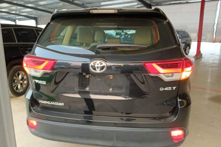 Used Toyota Highlander 2018 2.0T Two-Wheel Drive Elite Version 5 Seats China VI Standard
