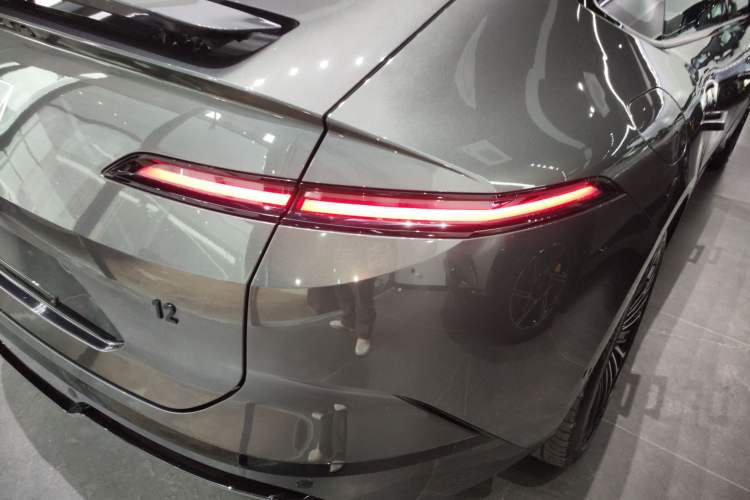 Used  12 2025 Ultra Extended-Range Edition
