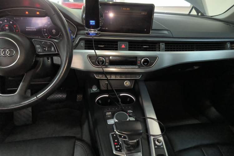 Used Audi A4L 2019 40 TFSI Fashion Edition China VI Emission Standard