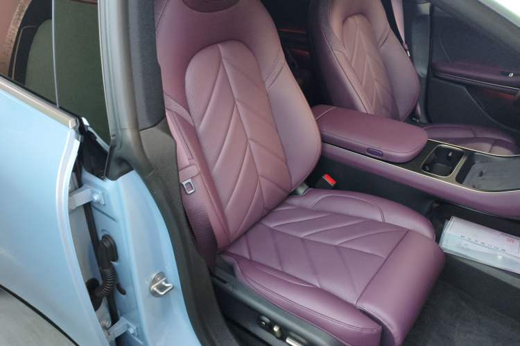 Used Nio ET5T 2025 75 kWh Touring
