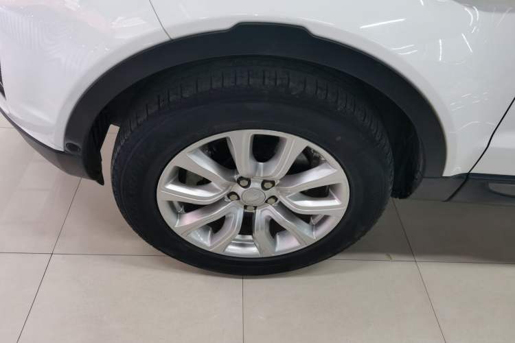 Used Land Rover Range Rover Evoque 2018 240PS PURE Style Edition
