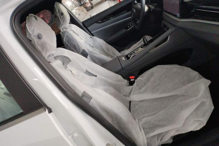 Used Geely Auto Emgrand X7 Sport 2026 Model 1.5TD Joyful