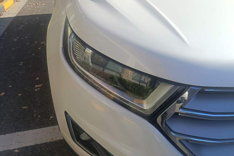 Used Ford Edge 2016 EcoBoost 245 Two-Wheel-Drive Titanium 7-Seater