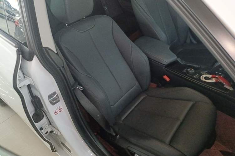 Used BMW 3 Series GT 2018 320i Sport Edition