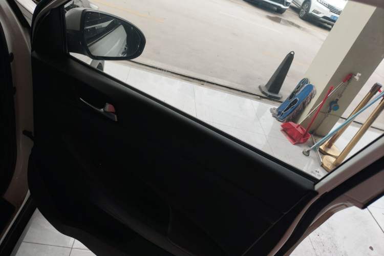 Used Hyundai Tucson 2015 1.6T Dual-Clutch Two-Wheel-Drive Smart Model
