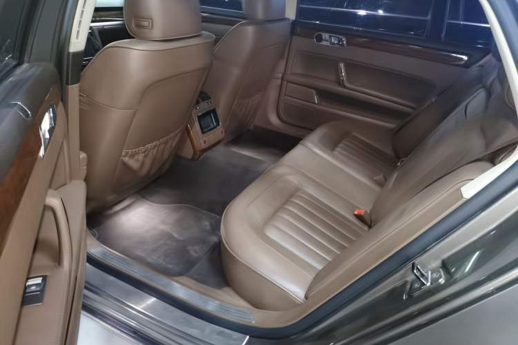 Used Volkswagen Phaeton 2014 3.0L Business Model