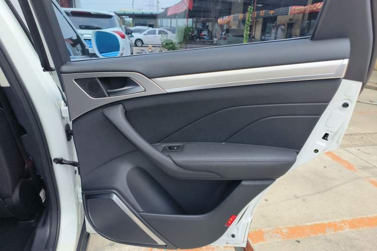 Used Haval H7 2017 Red-Label H7 2.0T Automatic Prestige Model
