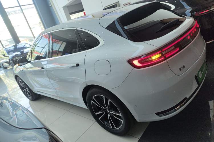 Used Hima AITO M5 2025 Extended-Range Ultra Rear-Wheel-Drive Version
