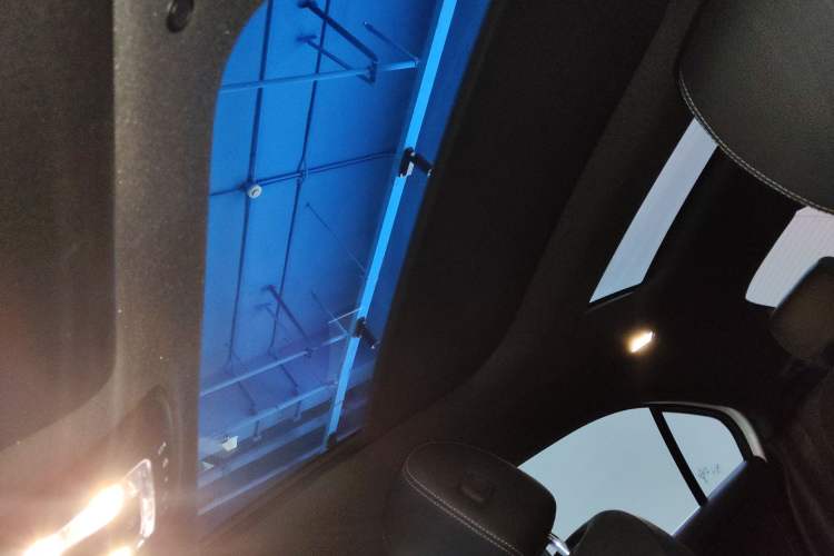 Used Mercedes-Benz A-Class 2022 Revised Version A 200 L Sport Sedan Fashionable Style
