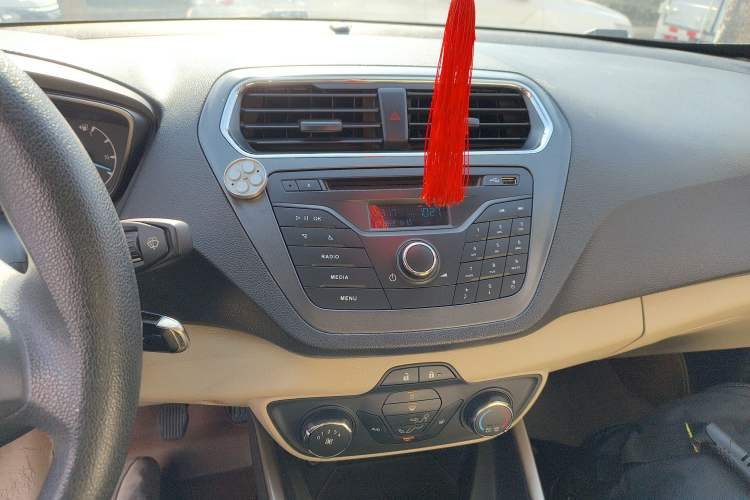 Used Ford Escort 2015 1.5L Manual Comfort Model
