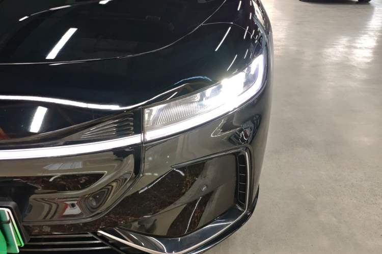 Used VOYAH PASSION 2023 Four-Wheel Drive Long-Range Version
