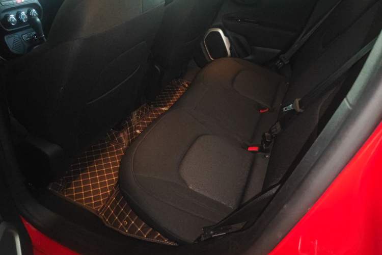 Used  Renegade 2017 180T Automatic High-Energy Version
