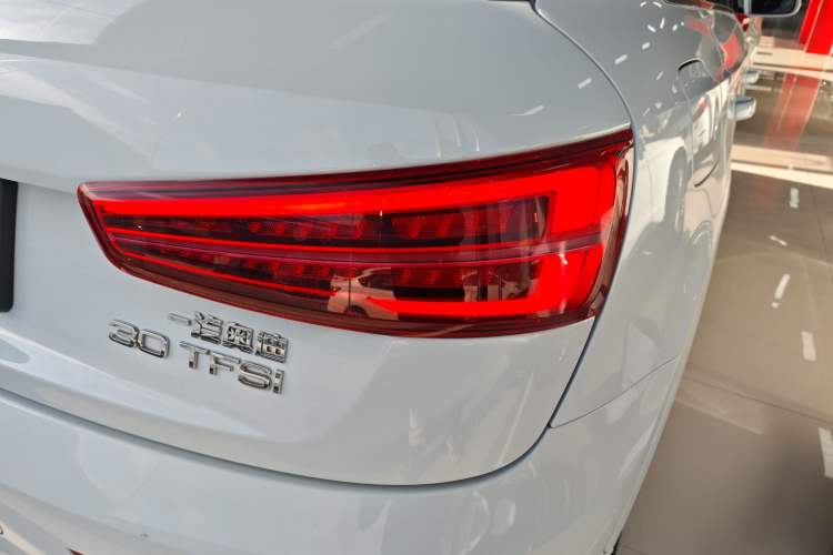 Used Audi Q3 2018 30th Anniversary Edition 30 TFSI Fashion Model
