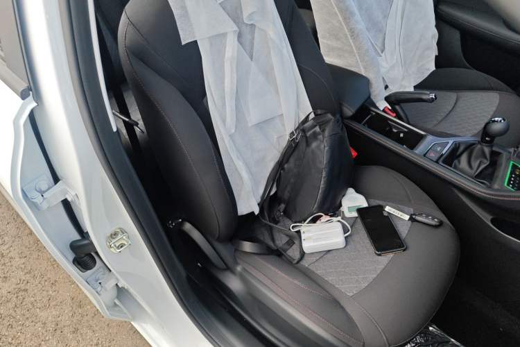 Used Roewe i5 2023 1.5L Manual Comfort Edition
