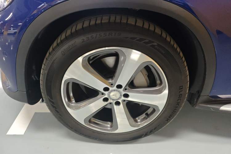 Used Mercedes-Benz GLC 2016 GLC 300 4MATIC Dynamic Model