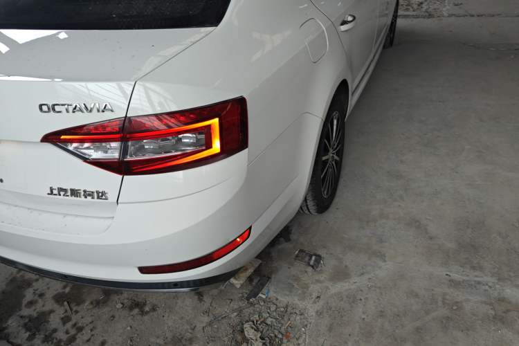 Used Skoda Octavia 2018 TSI230 DSG Luxury Edition