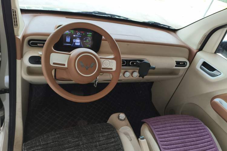 Used Wuling Hongguang MINIEV 2024 3rd Generation 215km Youth Edition
