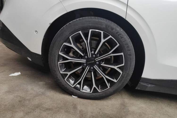 Used Zeekr 007 2024 Rear-Drive Enhanced Version 100 kWh
