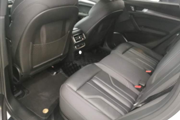 Used Audi Q5L 2023 40T Luxury Dynamic Model
