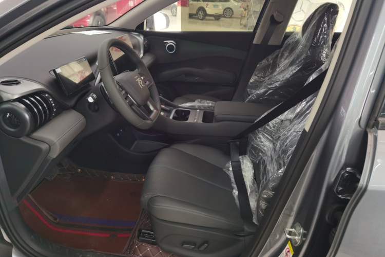 Used BYD Yuan PLUS 2025 Intelligent Driving Version 430 KM – Leading Edition