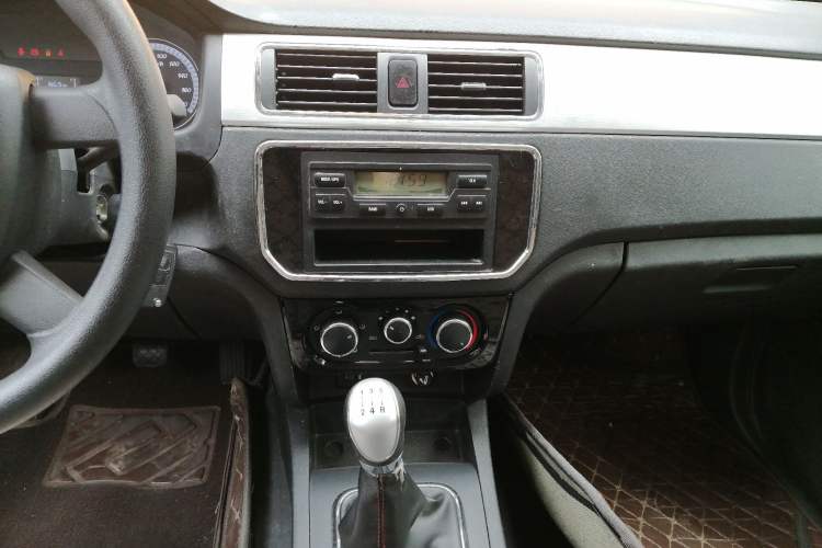 Used Chana F300 2022 1.5L "True Fragrance" Long-Wheelbase DAM15KL
