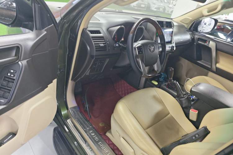 Used Toyota Prado 2013 2.7L Automatic Low-Power Version Middle East Edition
